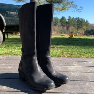 teva boots
